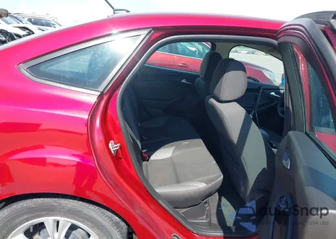 2014 Ford Focus Se from USA, damaged, VIN 1FADP3F2XEL195298